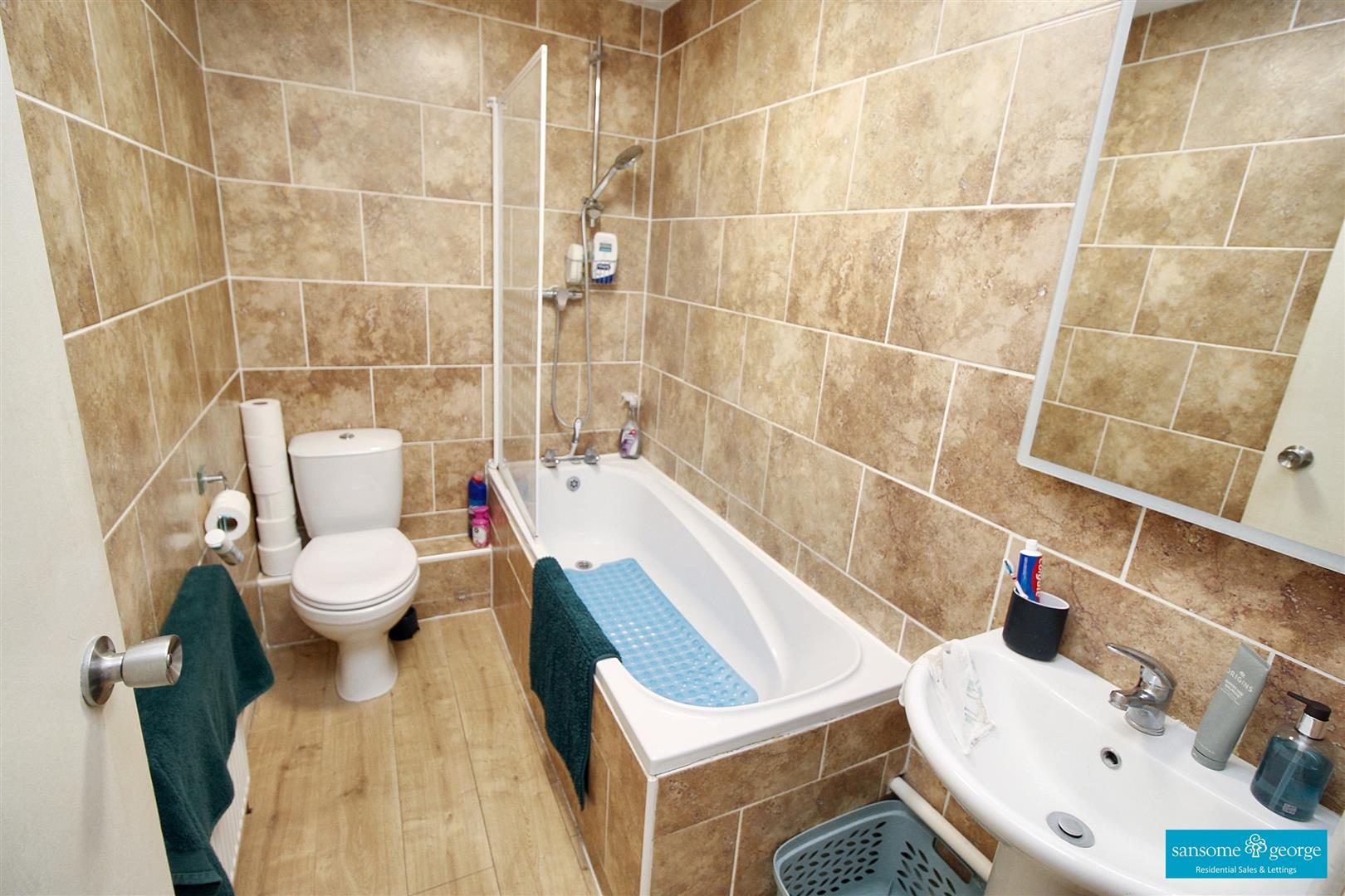 Charlville Drive, Calcot, Reading